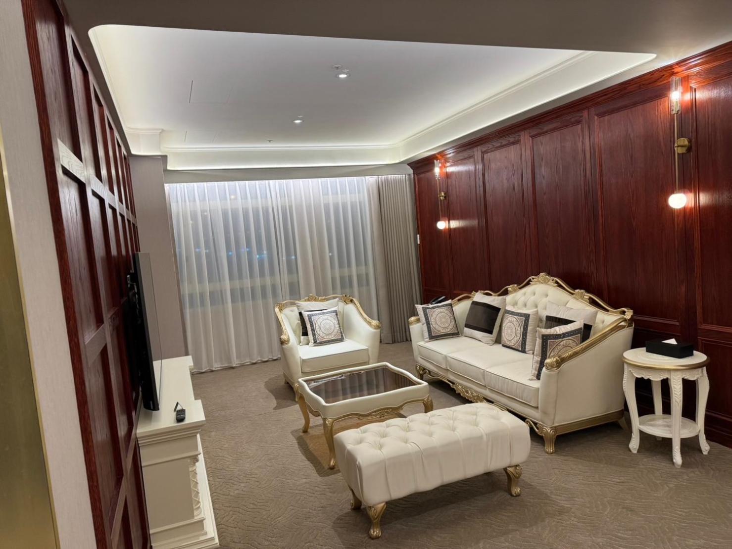 Tryp By Wyndham New Taipei Linkou 新北林口爵怡溫德姆酒店機場捷運mrta9林口站 Buitenkant foto